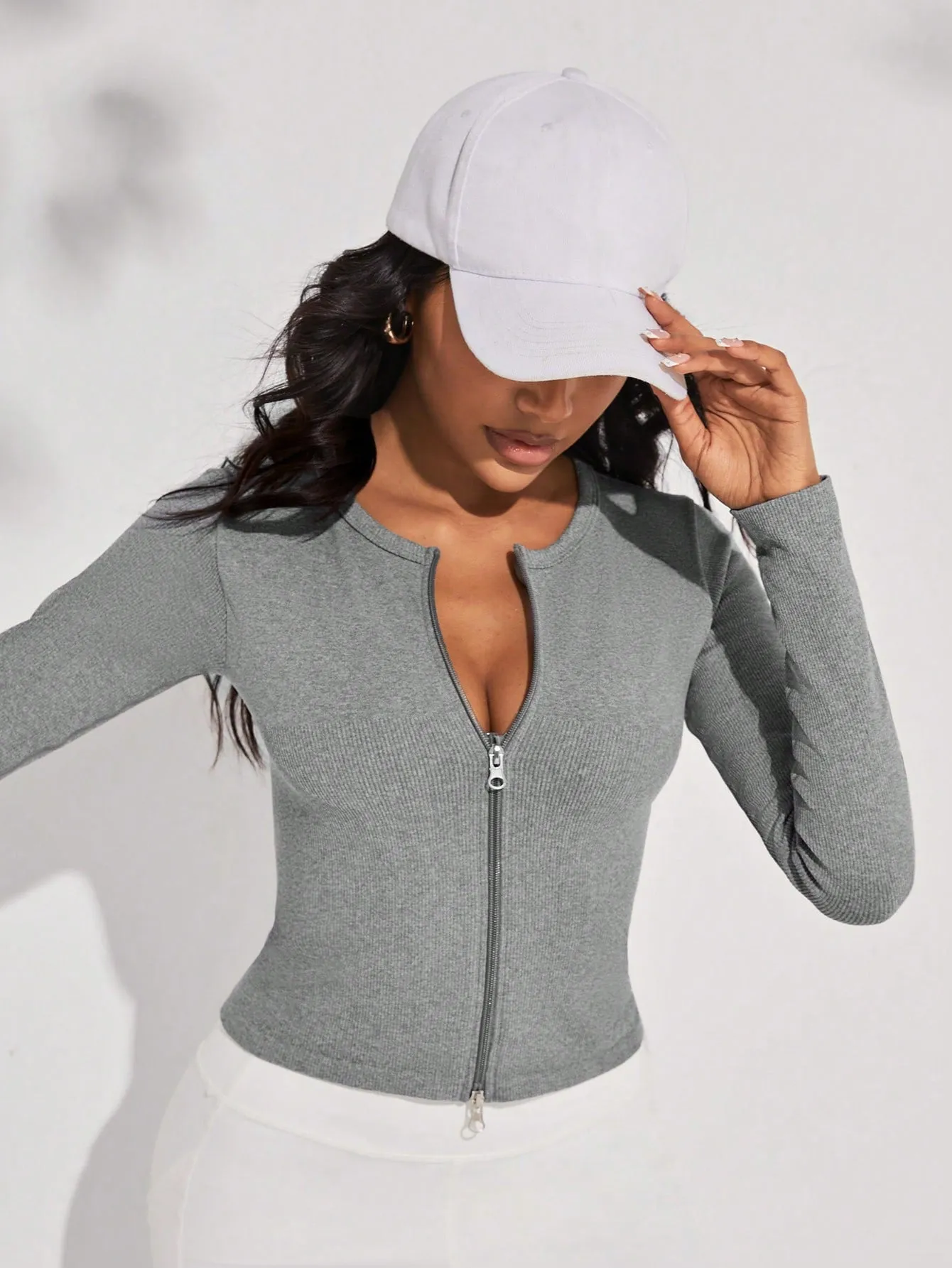 Grey Round Neck Zip Up Solid Sports Jacket
