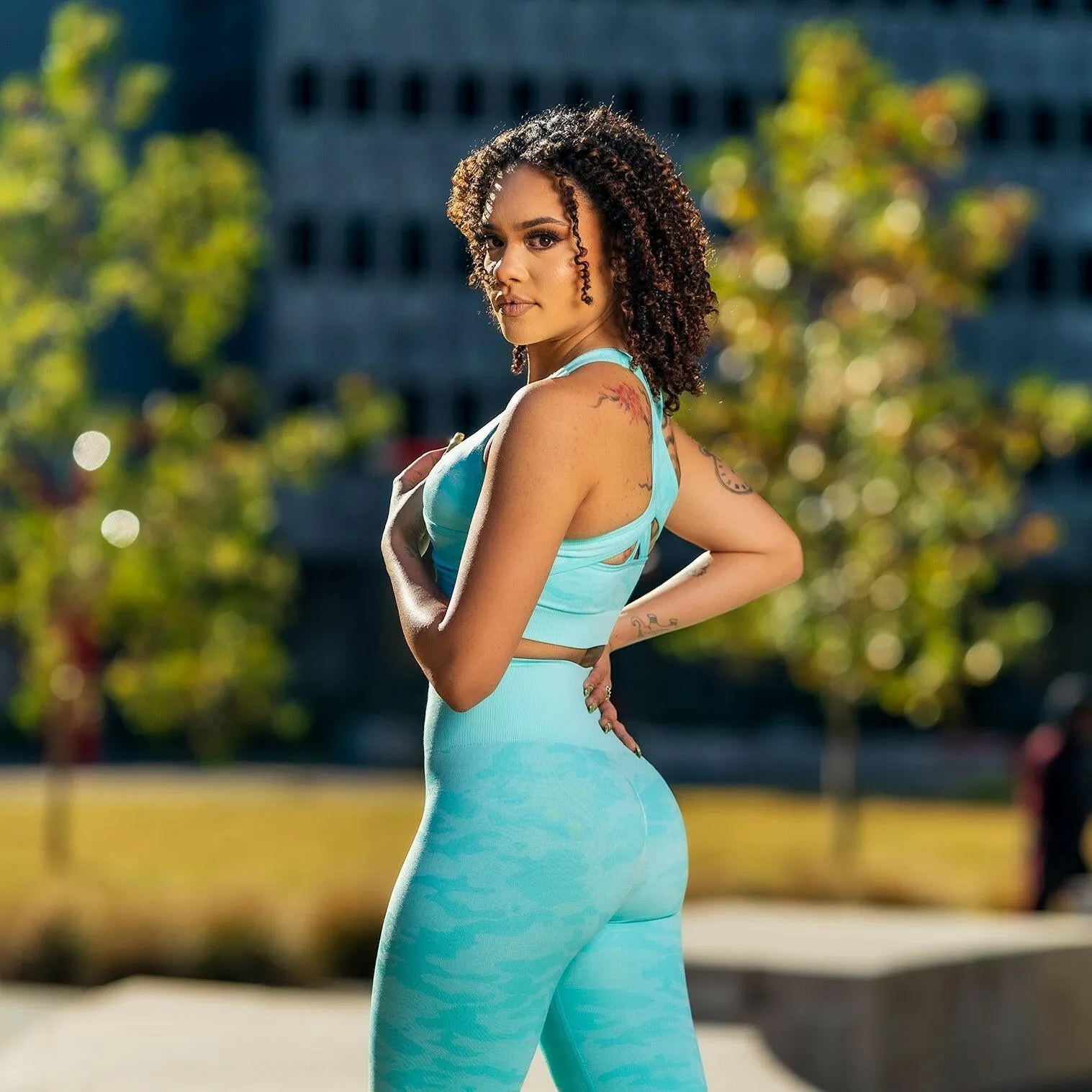 Rebel Seamless Sports Bra (Camo Mint Blue)